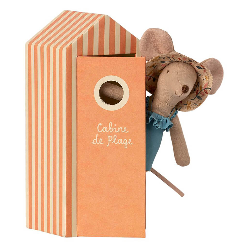 Maileg Mum Beach Mouse Doll in Cabin de Plage